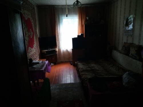 Продам квартиру барачного типа 