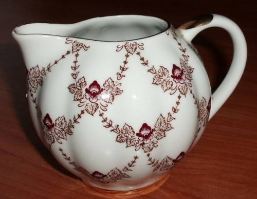 Сливочник молочник фарфор ЛФЗ СССР высота 9 см