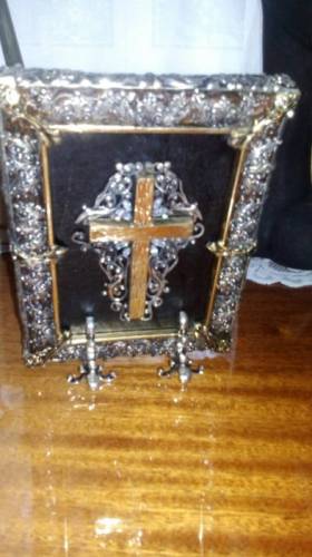 продам иконы старинные недорого