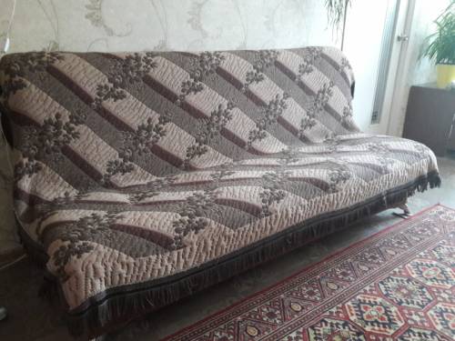 Отдам даром диван и кресло