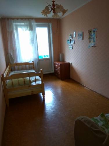 Сдам комнату в трёхкомнатной квартире
