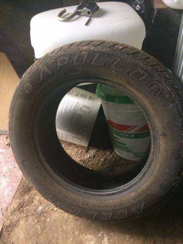 Продаю летнюю резину Apollo Acelere 205/60 R 15  91Н-4шт