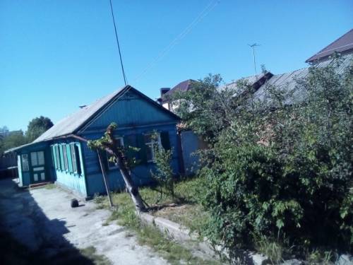 Домик с участком в центре Батайска