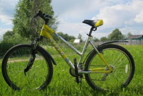 Продам хороший велосипед Stels miss 6300
