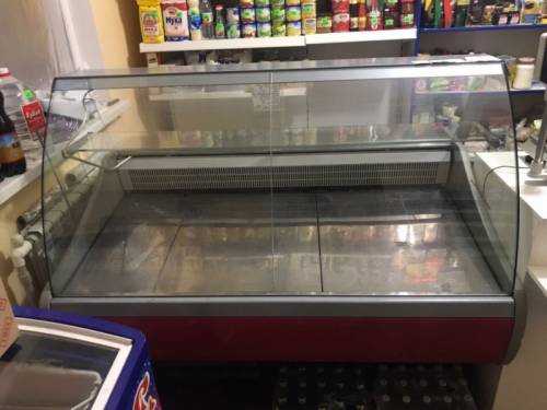 холодильная витрина для молочных и колбасных продуктов