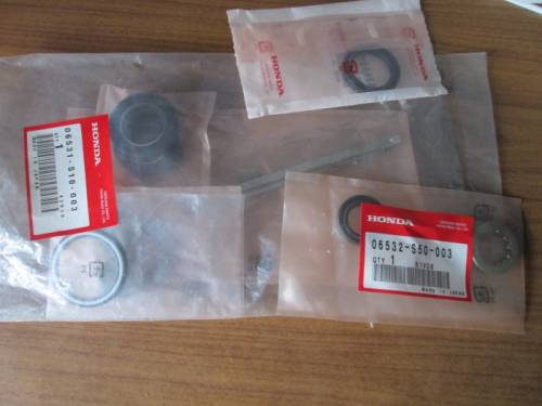 Комплект для ремонта рулевой рейки Honda CRV Кузов RD-1 1998г . 