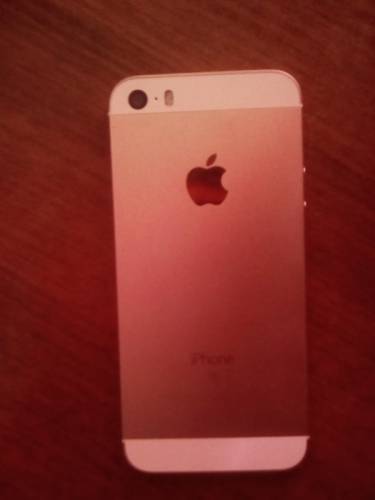 Продам iphone se  Rose Gold