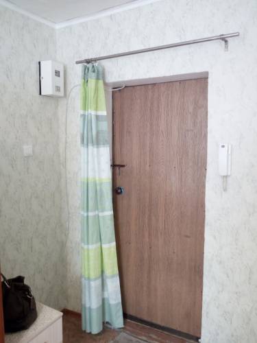 Продаю комнату в общежитии с мебелью.