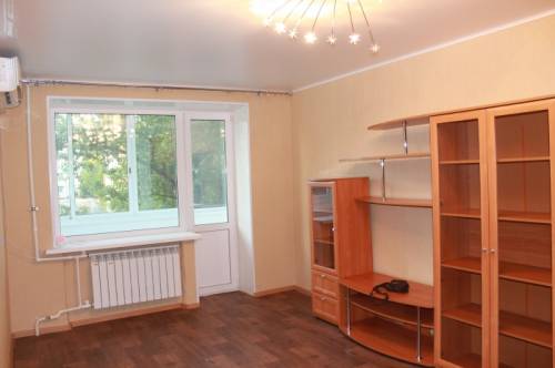 Продаю 2 ком.кв. на ул.Рабочей