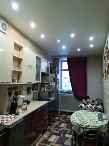 Продам 3 комнатную сталинку