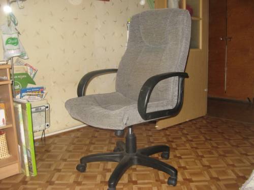 Продам кресло компьютерное