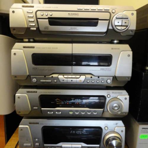Продам, муз. центр Technics sc-en790 (Made in Japan) без колонок