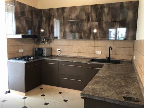 Продажа 2-х домов на участке 5/100 в р-не Бородина