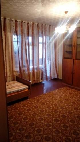 Сдам однокомнатную квартиру на длительный срок.