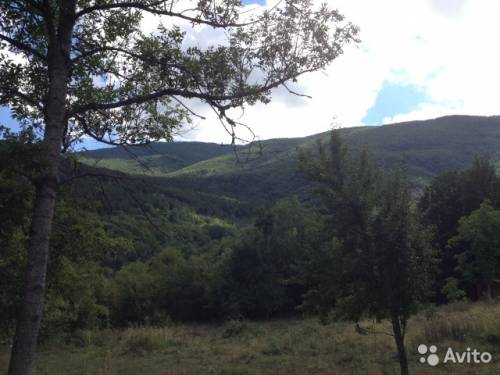 Земля в горном Крыму