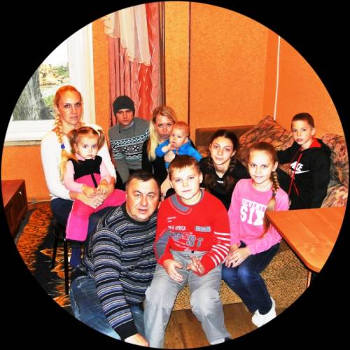 Примем в дар авто для многодетной семьи