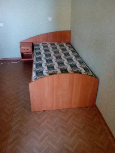 Шкаф, кровать, стол
