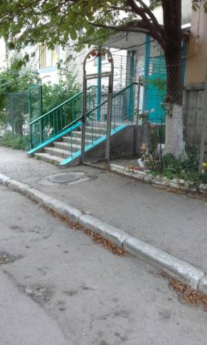 Продам 2 комнатную на Героев Бреста