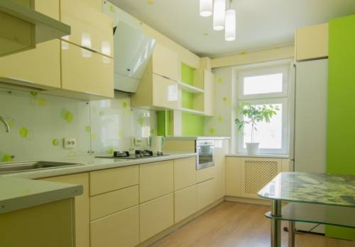 Срочно продам 2 комнатную Колобова -18