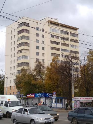 Продаю трёхкомнатную квартиру в г. Уфа 