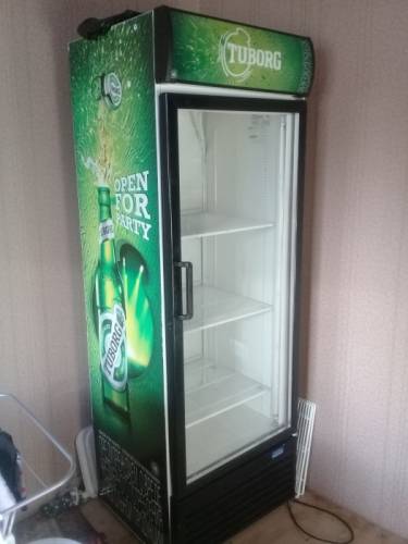 Продам Витрину срочно 