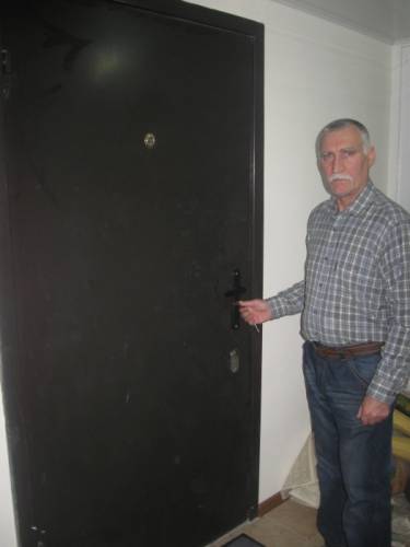 Установка ремонт вскрытие замков метал дверей Володя Липецк