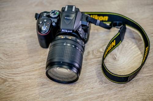 Nikon D5300 18-105   vr kit