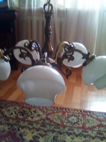 Люстра и плафоны