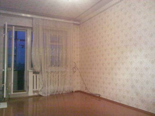 Продаю 3 комн. кв-ру, Центр, Ворошиловский, 3/5кирп; 62/41/7 Цена: 2900000