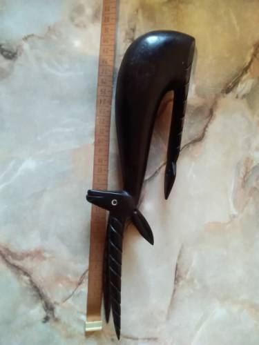 Продам фигурку из черного дерева