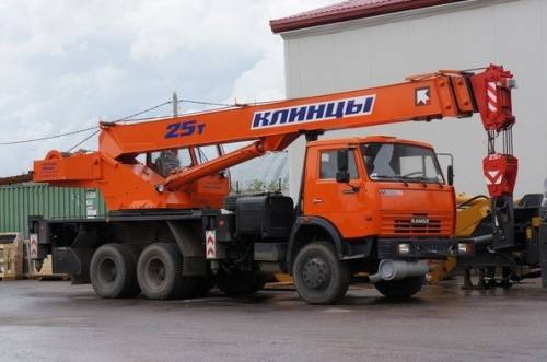 Услуги автокрана Клинцы 25 т в Приморске, аренда, заказать