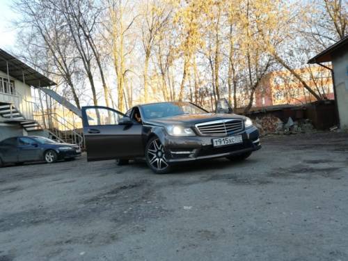  › Модель ­ Mercedes-Benz C-Class