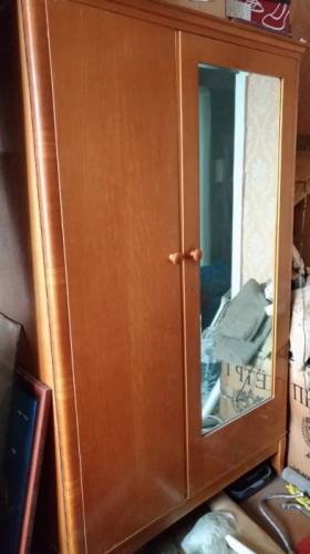 Шкаф 2хстворчатый, ширина 102 см, высота 173 см, глубина 60 см