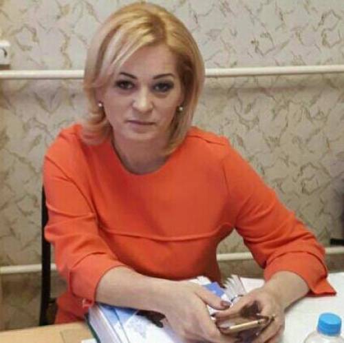 Гувернантка, няня для ребёнка 