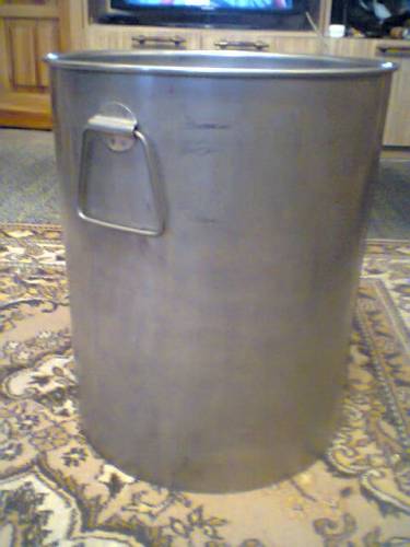 Продам бак из нерж стали.