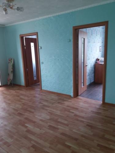 Продам 4-х комнатную квартиру 