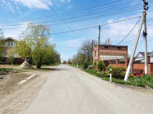 Участок, 10,0 соток, п. Октябрьский, ул. Молодежная, все коммуникации.
