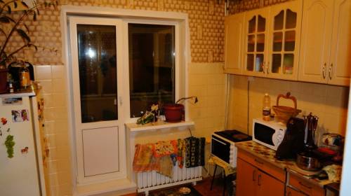 Продается 2х комнатная квартира п.Заводской новой планировки