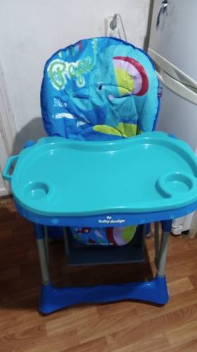 Продам,Стул для кормления!!