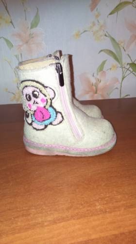 Продам унтоваленки фирмы “Фома “