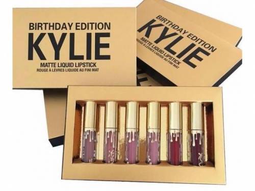 помада KYLIE BIRTHDAY EDITION