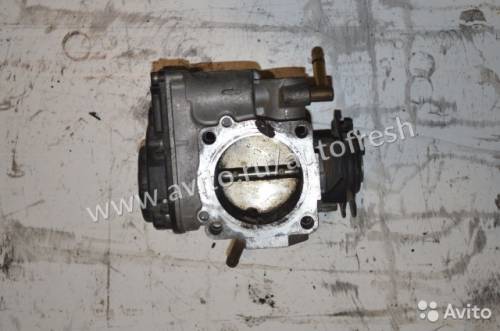 Дроссельная заслонка volkswagen skoda 1.8i AGN