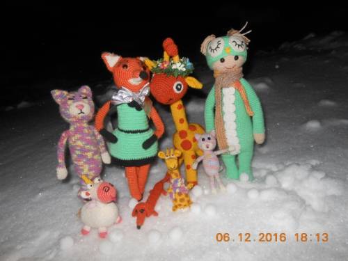Продам вязаные игрушки 