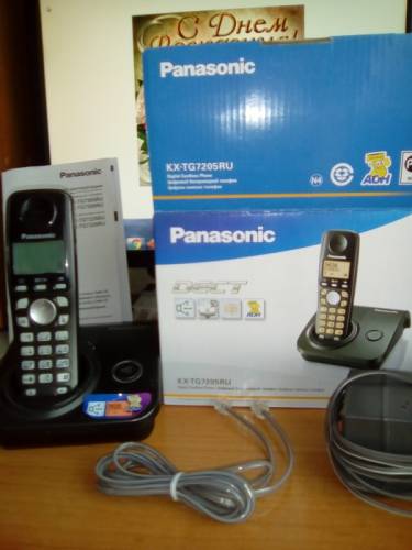 Радиотелефон Ранасоник KX-TG7205RU