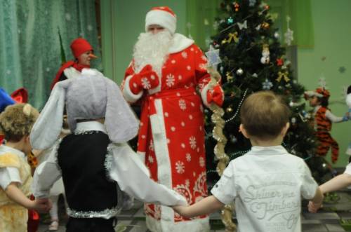 Новогодняя елочка для малышей от 1-3 лет.