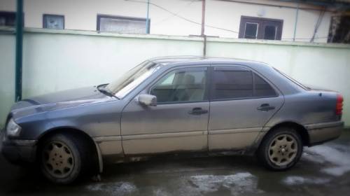  › Модель ­ Mercedes-Benz C180