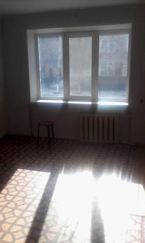 Продаю 1 ком.квартиру р-н Севастопольской!