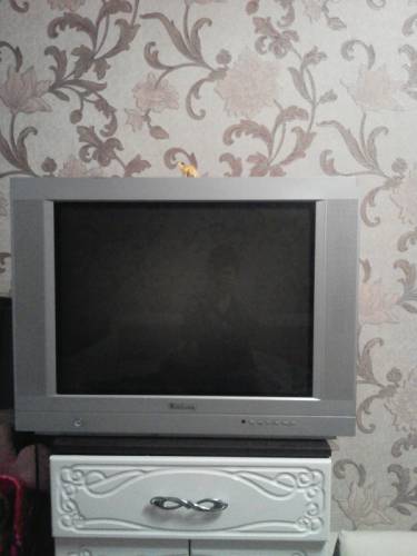   Продам  телевизор Elenberg