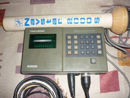 Спутниковый навигатор  “ Navstar  --2000 “  GPS