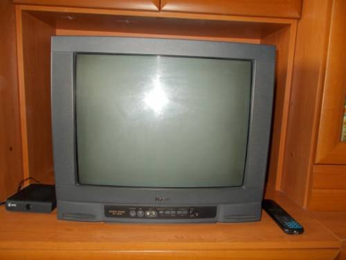 продам цветной телевизор